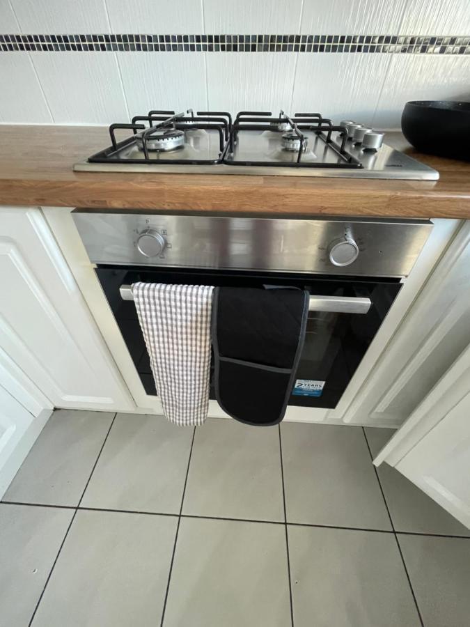 Holiday Home Cardiff City Sleeps 7 Exterior photo