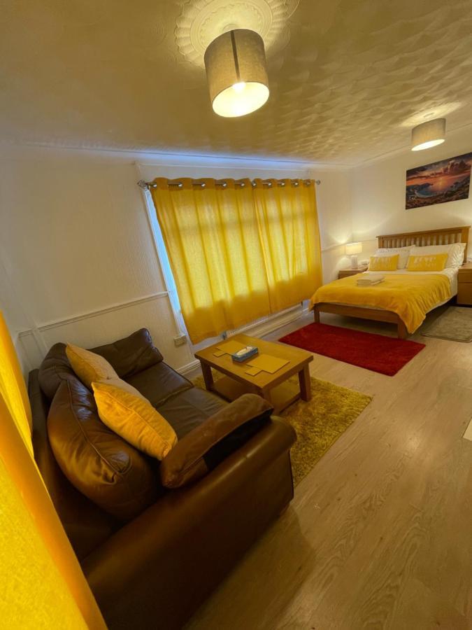 Holiday Home Cardiff City Sleeps 7 Exterior photo